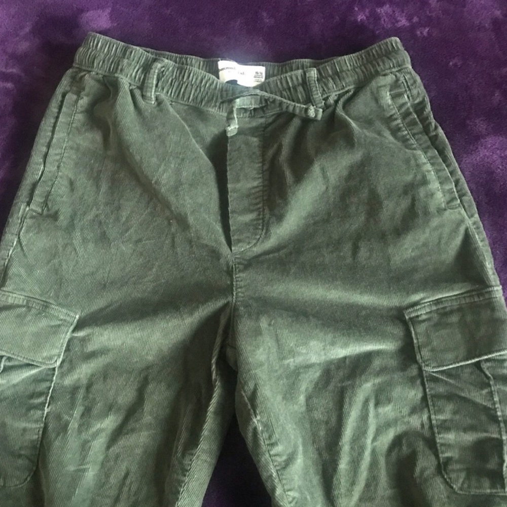Abercrombie Kids Olive Green Cargo Pants - Elastic Waist NWOT Size 15/16